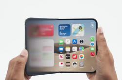 苹果高管最新访谈：为何现在才入局折叠屏、iPhone Duo 售价、设计思路……
